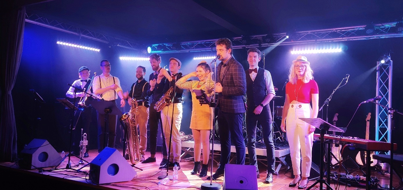 Grebenhain2019 Two Words Love - Funk and Soul Band